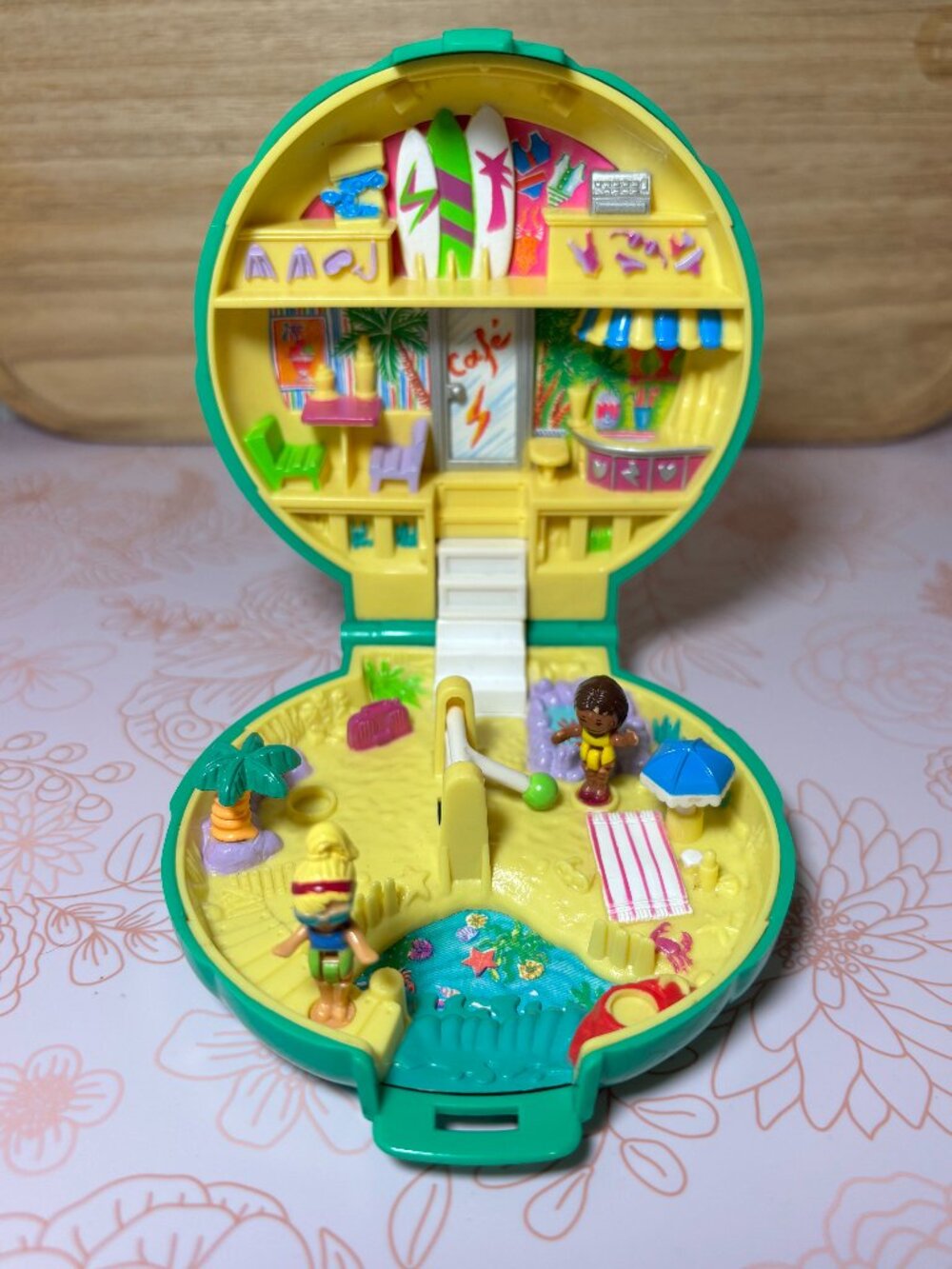 Vintage 1989 Bluebird Polly Pocket Beach Party *MISSING JET SKI*